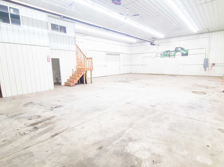Small warehouse space for rent near me with floor drain.