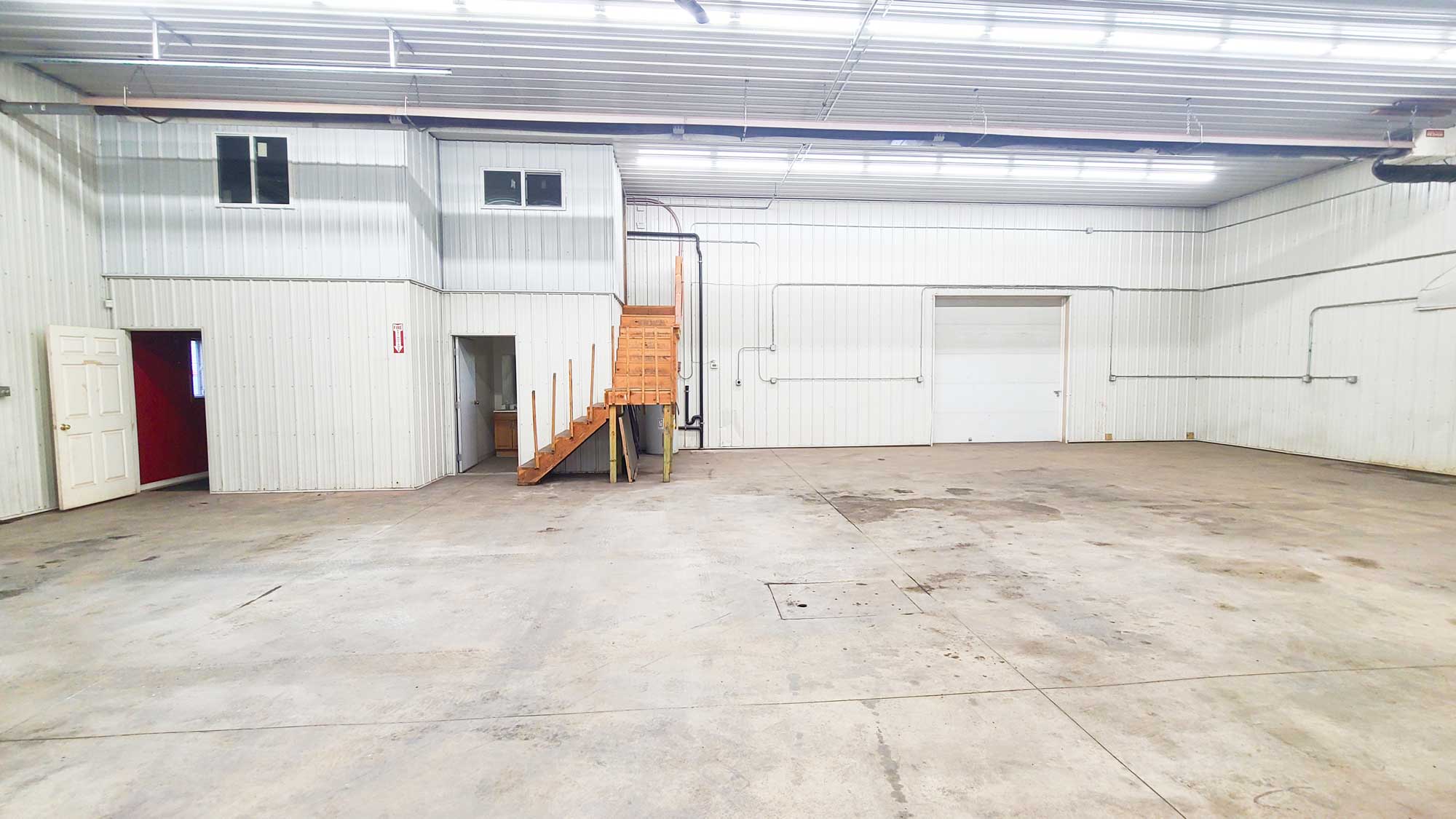 Industrial space for rent in Waite Park, MN.